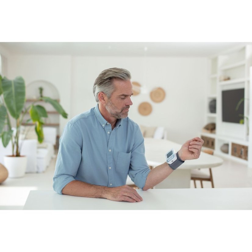 Tlakomer BEURER BC 28