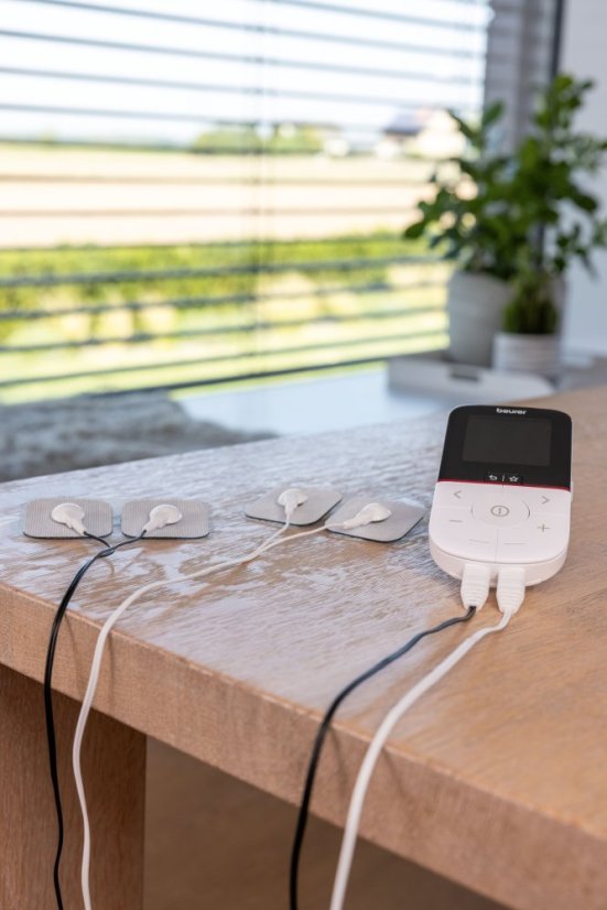 Digitálny elektrostimulátor TENS/EMS BEURER EM 56