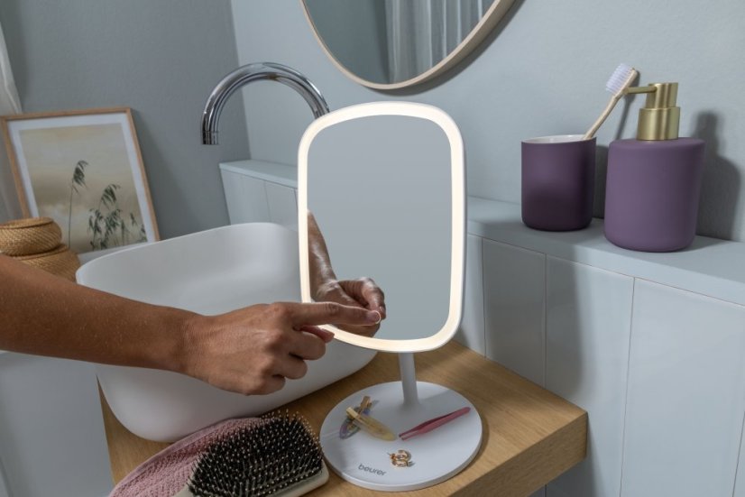 Zrkadlo kozmetické BEURER BS 47 s osvetlením